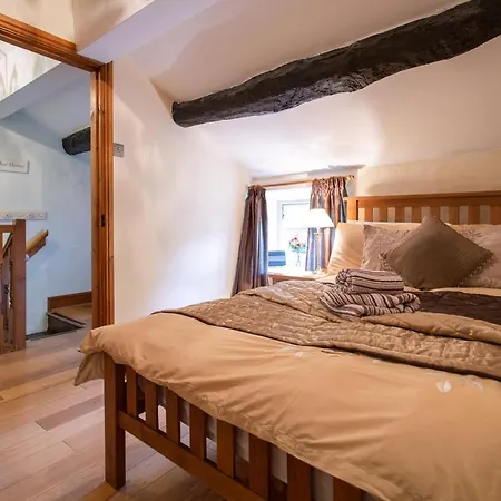 Holiday home Poppy *